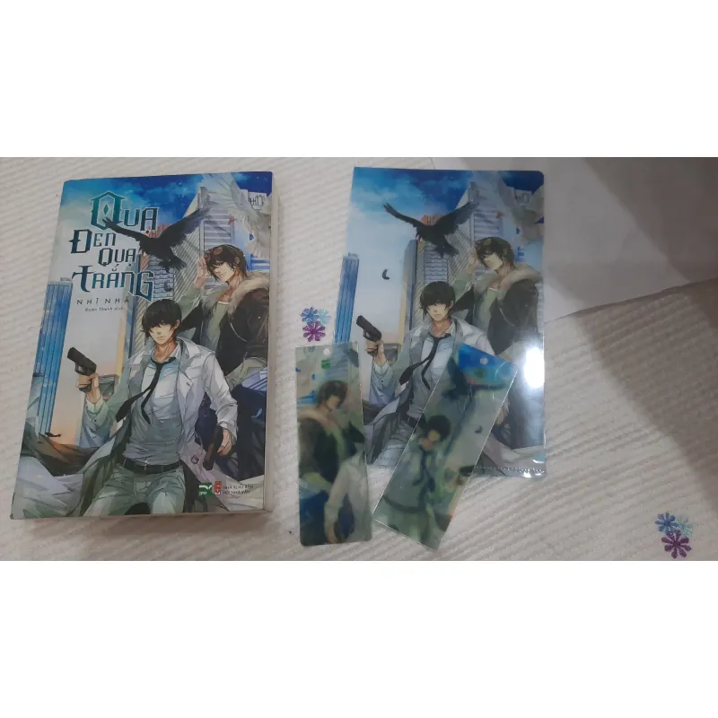 Quạ đen quạ trắng - Nhĩ Nhã, kèm phụ kiện 1026493