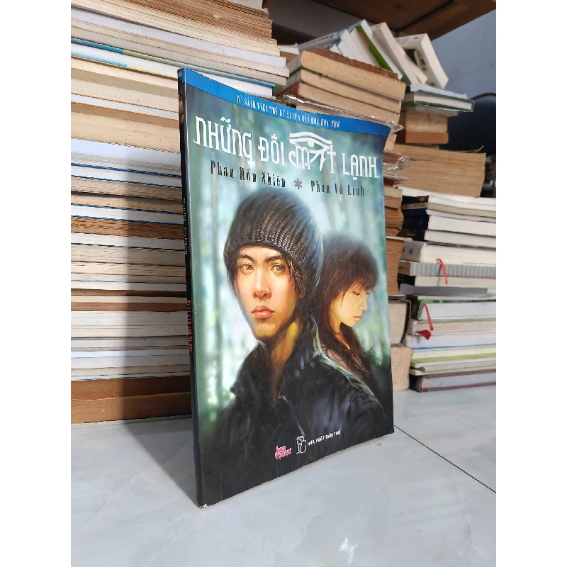 Những đôi mắt lạnh - Phan Hồn Nhiên 333798