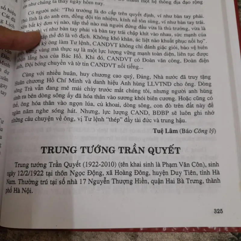 Các vị tướng CÔNG AN NHÂN DÂN- Khí phách và Những chiến công. Bs. Quý Long & Kim Thư 788597