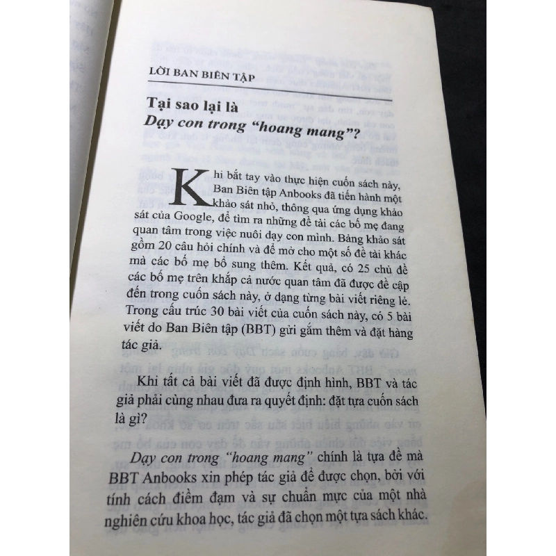Dạy con trong hoang mang mới 70% tróc hình tiêu đề ố cong ẩm nhẹ rách trang cuối TS Lê Nguyên Phương HPB2006 SÁCH MẸ VÀ BÉ 915967