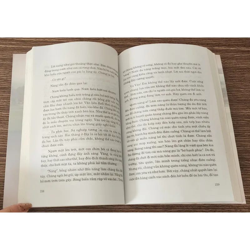 Tiểu thuyết MỘT CHÚT HƯƠNG TÌNH YÊU (Quỳnh Dao) - 334 trang 778163