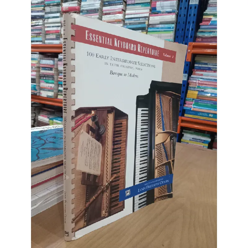 Essential keyboard repertoire: 100 early intermediate selections in their original form, volume 1 556844