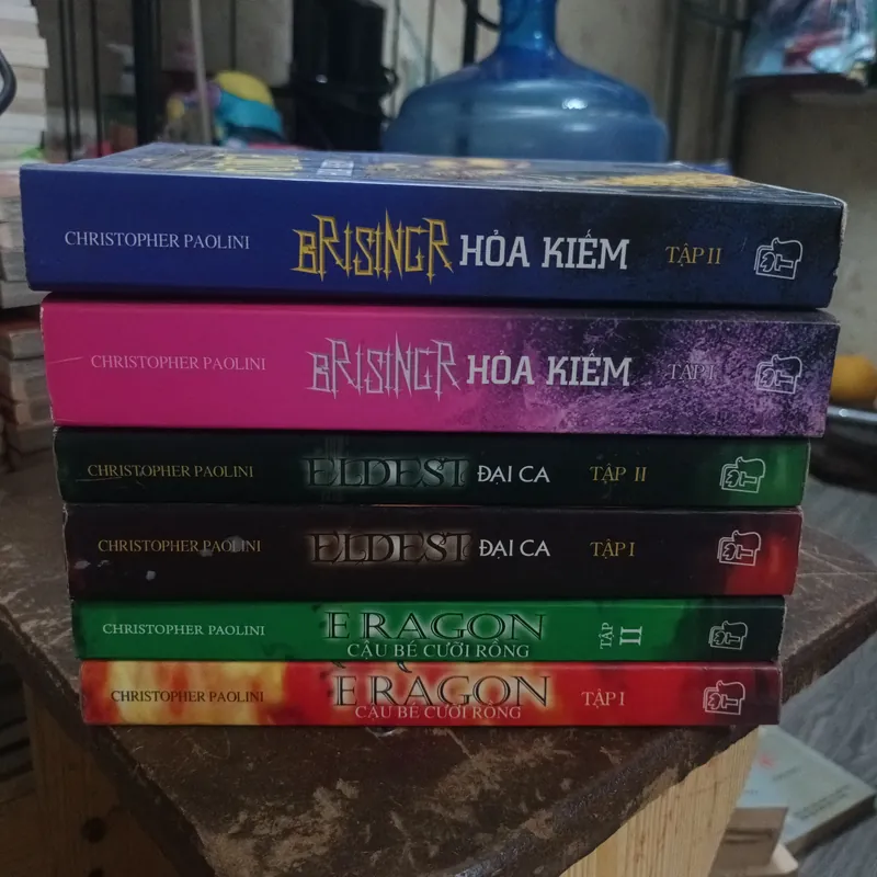 Eragon cậu bé cưỡi rồng 6c - Christopher Paolini 740937