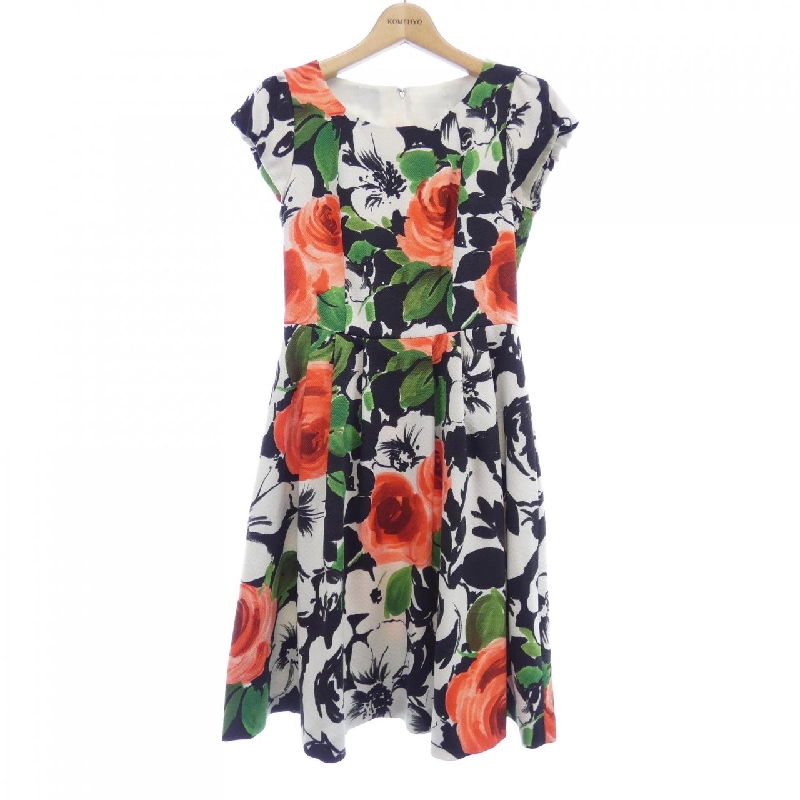 【Mã giảm giá】Franco Ferraro FRANCO FERRARO Váy liền 650700