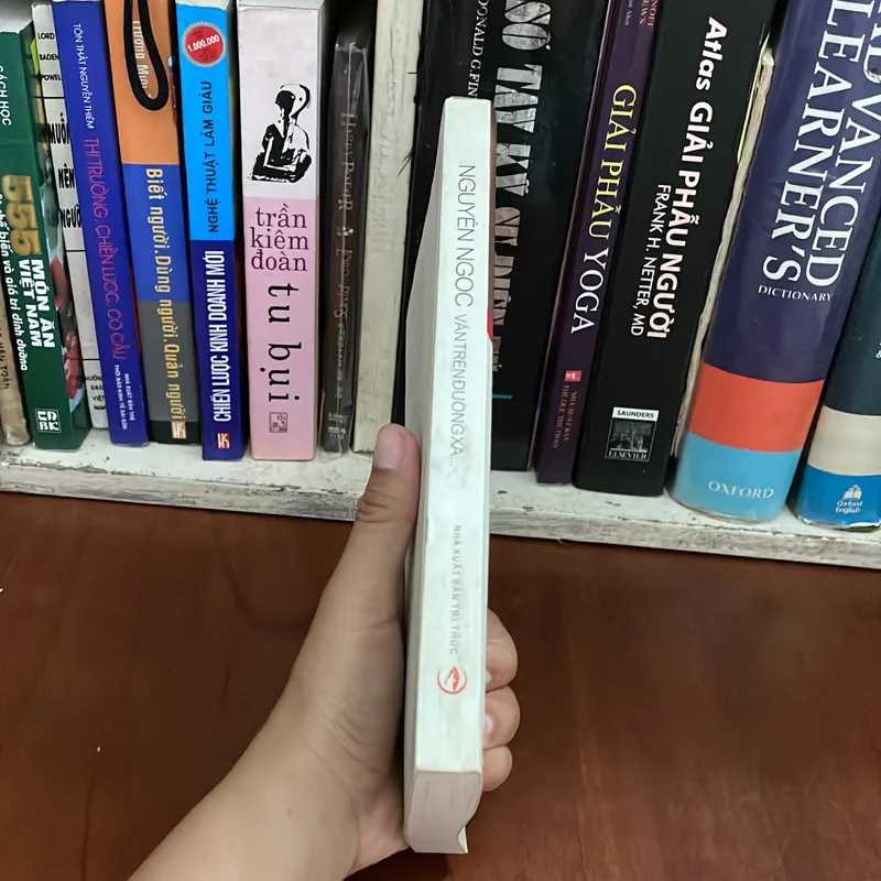 II Tựa sách: Nguyên Ngọc _ Vẫn Trên Đường Xa - Nhiều Tác Giả - 2012 558230