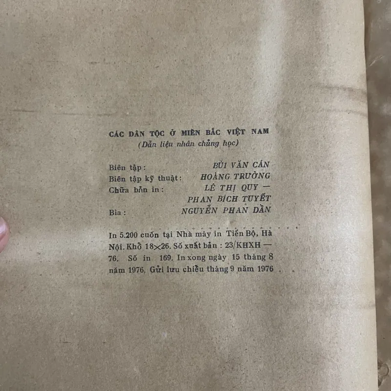 CÁC DÂN TỘC Ở MIỀN BẮC VIỆT NAM (Dẫn liệu nhân chứng học) - Nguyễn Đình Khoa 790961