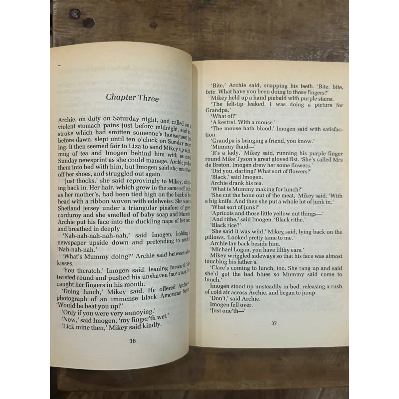 Combo sách tác giả Joanna Trollope - A Passionate Man & The Best of Friends 731626