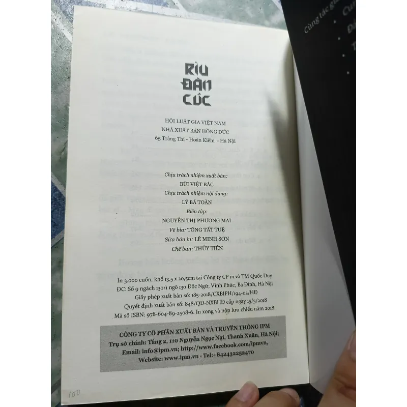 Rìu đàn cúc - Yokomizo Seishi 1019422