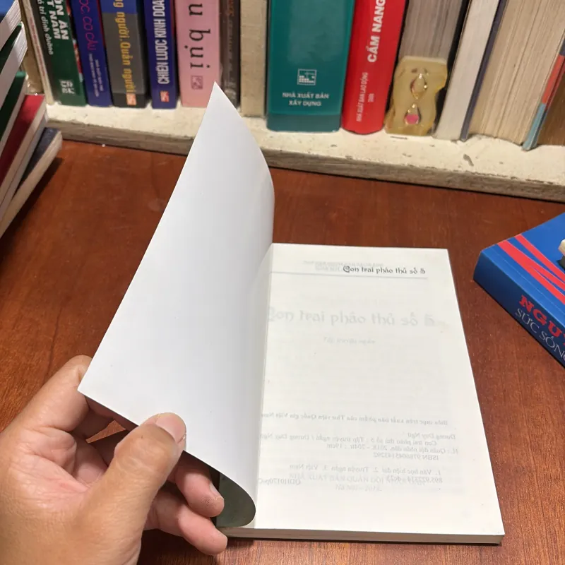 II Tập Truyện Ngắn: Con Trai Pháo Thủ Số 5 - Dương Duy Ngữ - 2018 786240