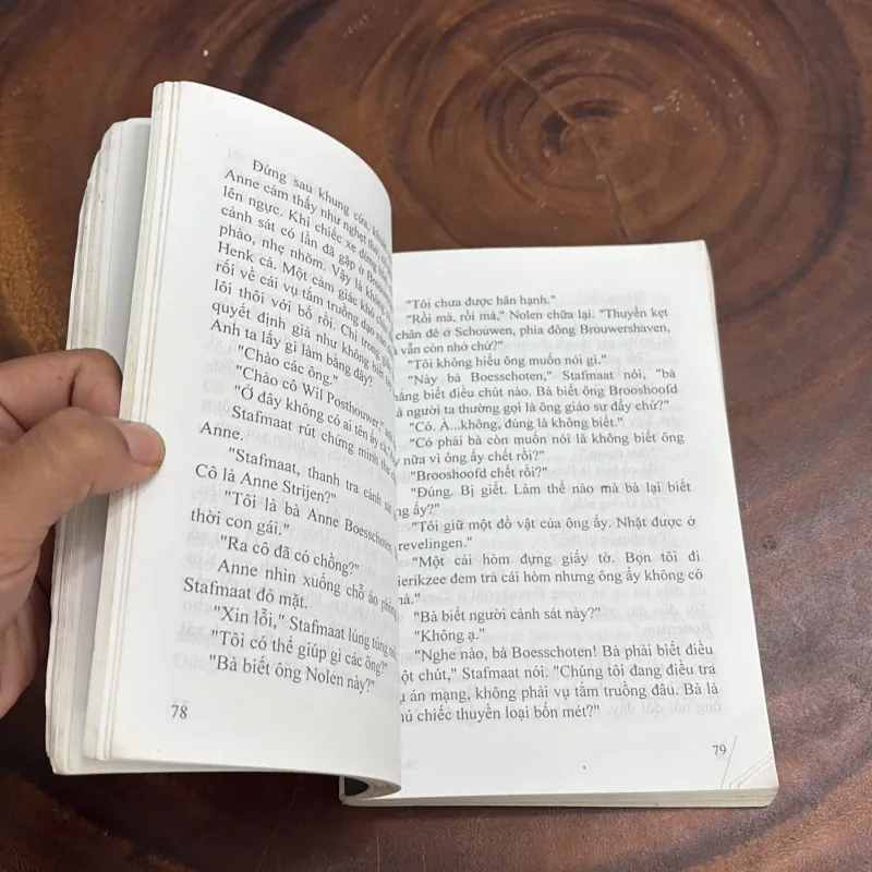 II Văn Học: Oosterschelde, Bão Cấp 10 - JAN TERLOUW - 2003 976260