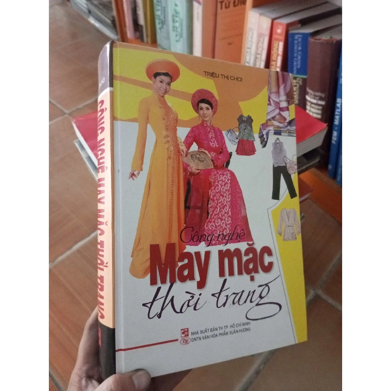 (Sách cũ SCGR) Công nghệ may mặc thời trang - Thị Chơi 2013 VAVO-A0 Blogmeo090426 1016580