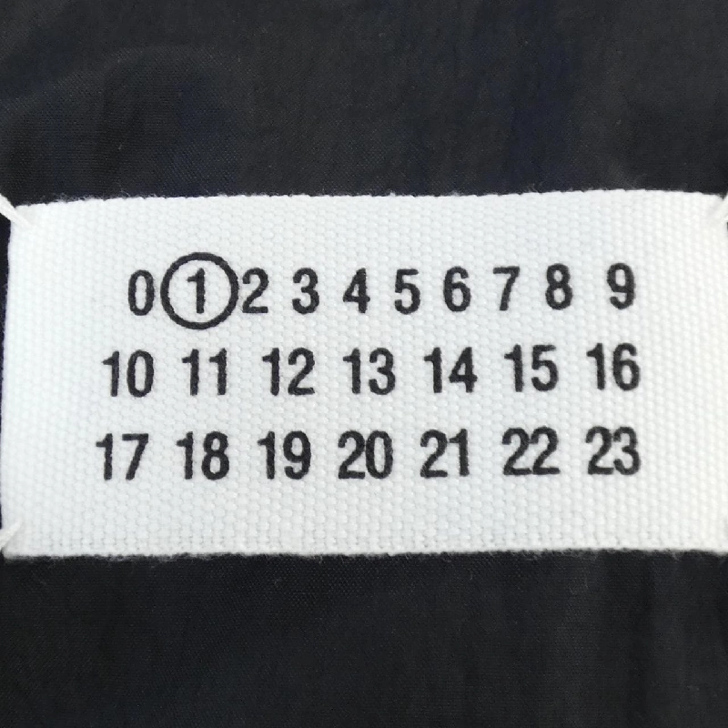 【Khuyến mãi】Áo khoác Maison Margiela 640494