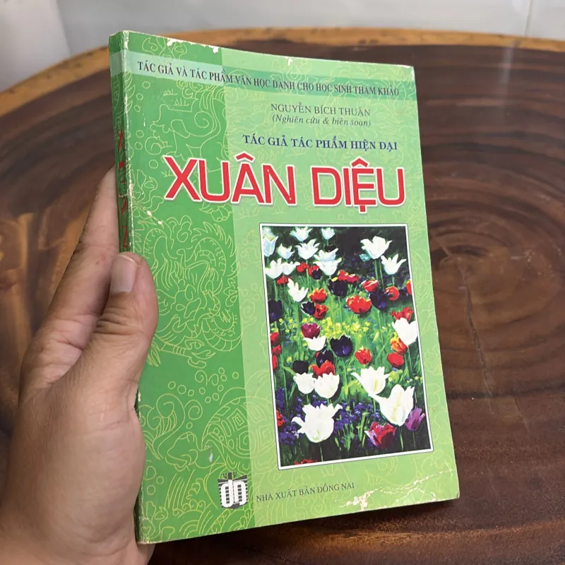 [Sách Có Vết Mốc] - II Tác Giả Tác Phẩm Hiện Đại: Xuân Diệu - 2002 1001918