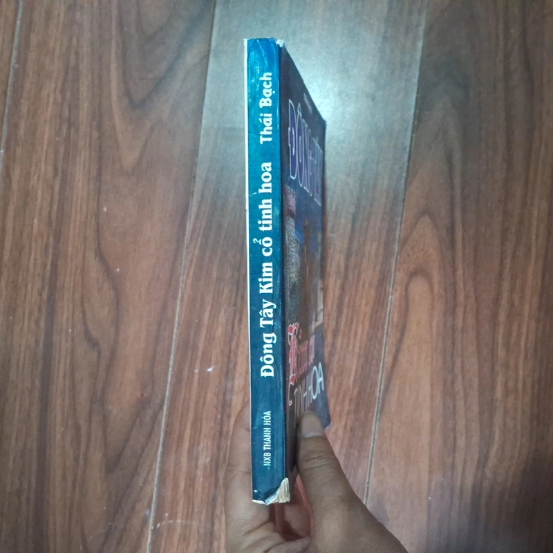 Đông tây kim cổ tinh hoa 552877