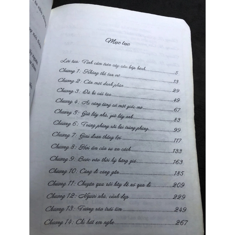 Ánh sao ban ngày mới 70% rách gáy rớt trang ố bẩn có dấu mộc và viết nhẹ trang đầu 2011 Mộc Phạn HPB0906 SÁCH VĂN HỌC 914821