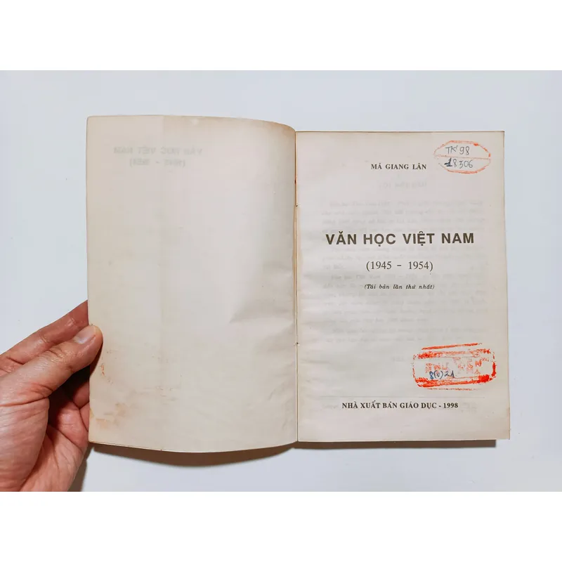 Văn Học Việt Nam 1945 - 1954 
_ Mã Giang Lân

 732835