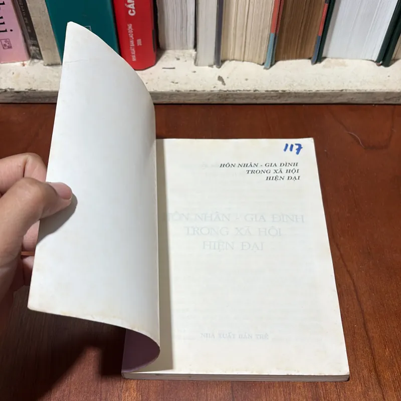 II Hôn Nhân: Hôn Nhân Gia Đình Trong Xã Hội Hiện Đại - TS Nguyễn Minh Hoà - 2000 748237