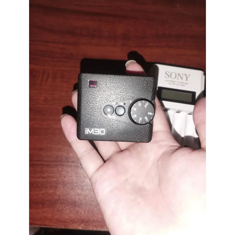 Flash godox im30 + tản sáng + sạc + 4 pin 3A 995460