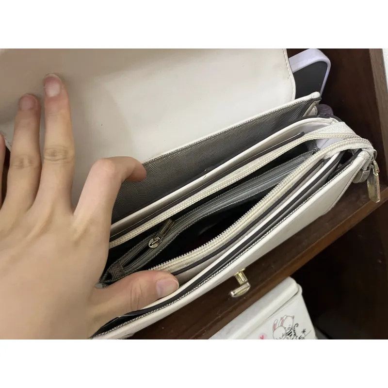 Mua túi xách tặng kèm váy 594398