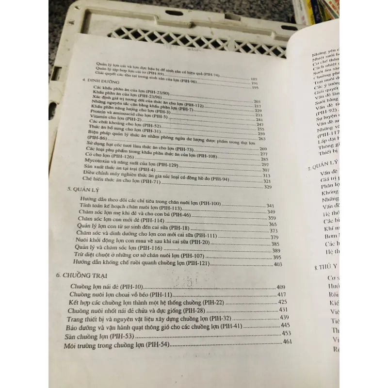 CẨM NANG CHĂN NUÔI LỢN CÔNG NGHIỆP ( sách dịch lưu hành nội bộ)  799116