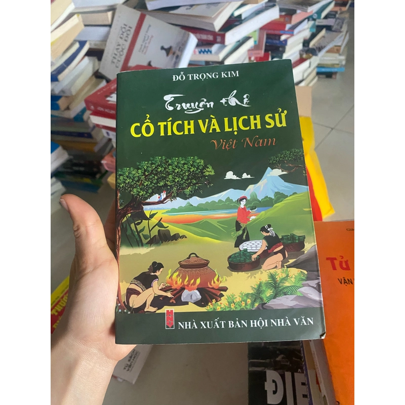 Đủ loại sách ạ .  478976