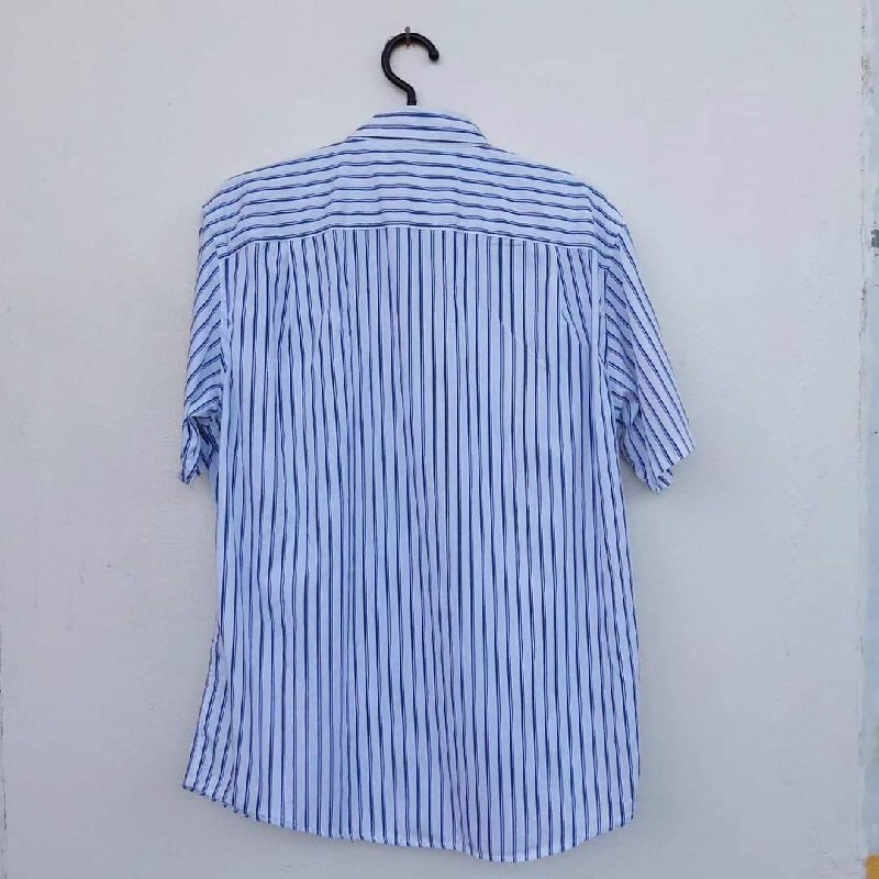 Sơ mi công sở Uniqlo sang trọng.
Size L 65-75kg. 20119