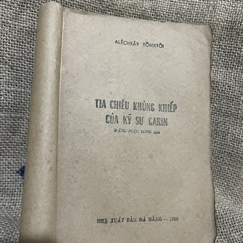 Tia chớp khủng khiếp của kỹ sư Grann - ALÊCHXÂY TÔNXTÔI 750487