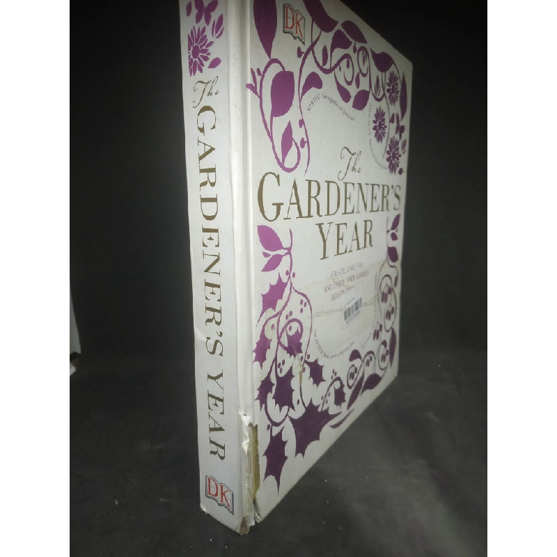 [59K/kg] The Gardener's Year mới 80(rách bìa nhẹ) HCM1203 364816