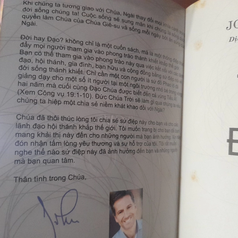 John Bevere - ĐỜI hay ĐẠO, vì sao đời mà không có đạo thì chưa đủ. 550033