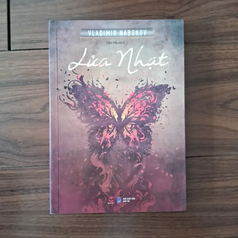 Lửa nhạt - Vladimir nabokov 732717