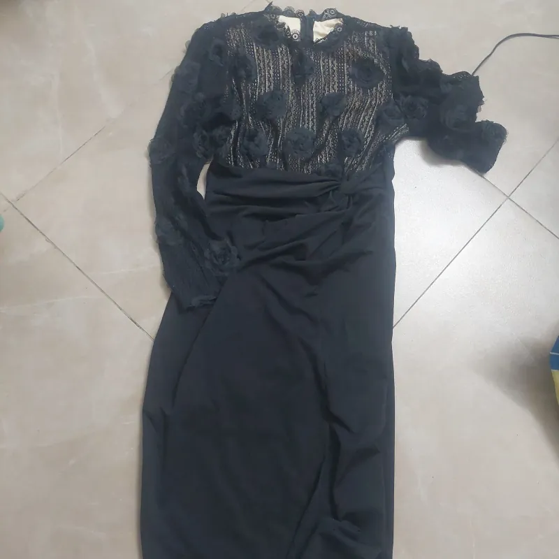 Đầm body chất ren...size xl...eo 78 991719