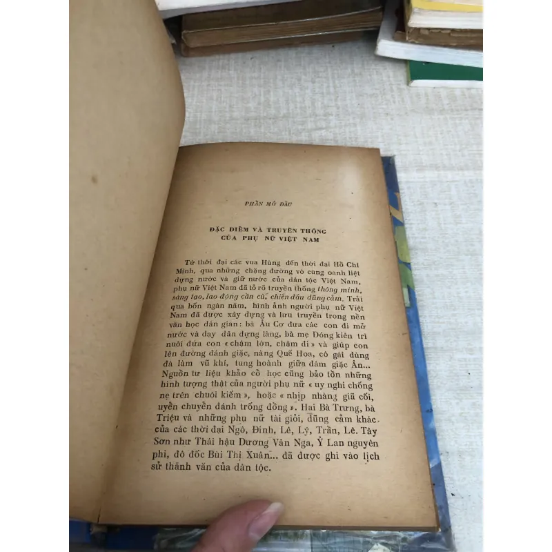 Lịch sử phong trào phụ nữ Việt Nam tập 1 1009805