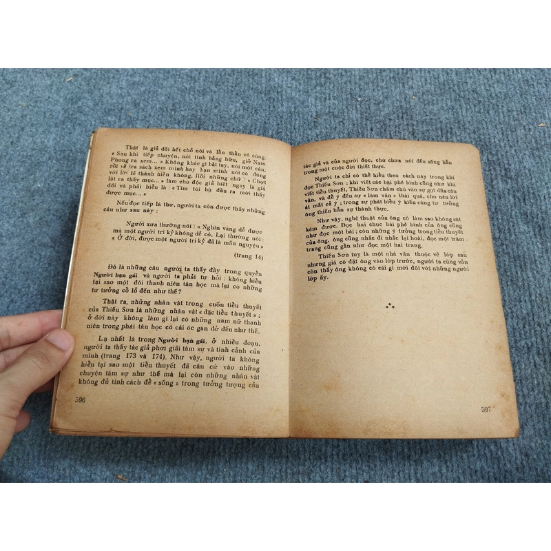 NHÀ VĂN HIỆN ĐẠI (TẬP HAI) - VŨ NGỌC PHAN 517549