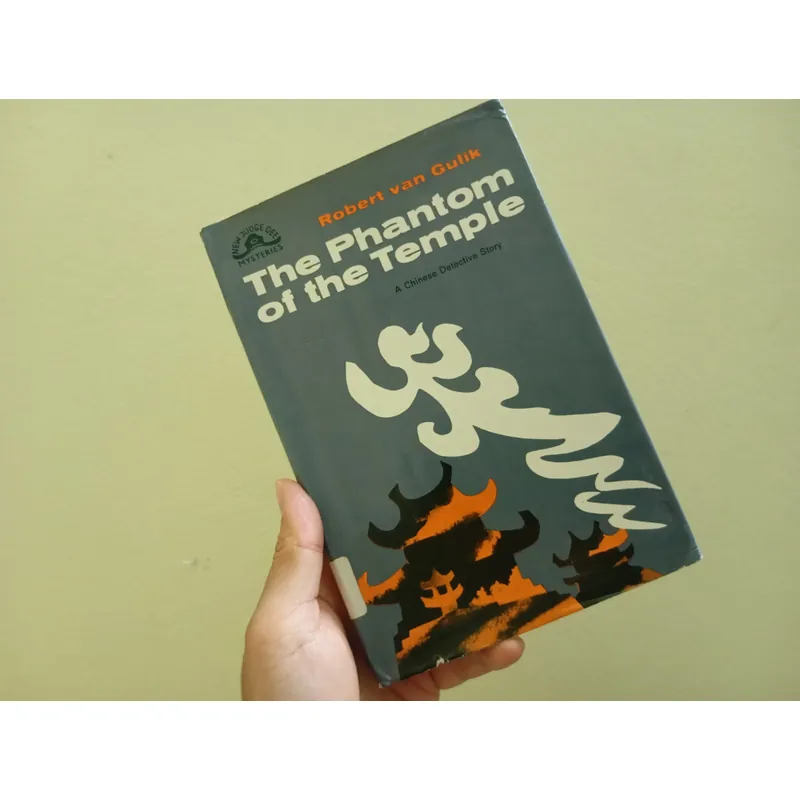 The phantom of the temple, sách ngoại văn tiếng Anh english book  701746