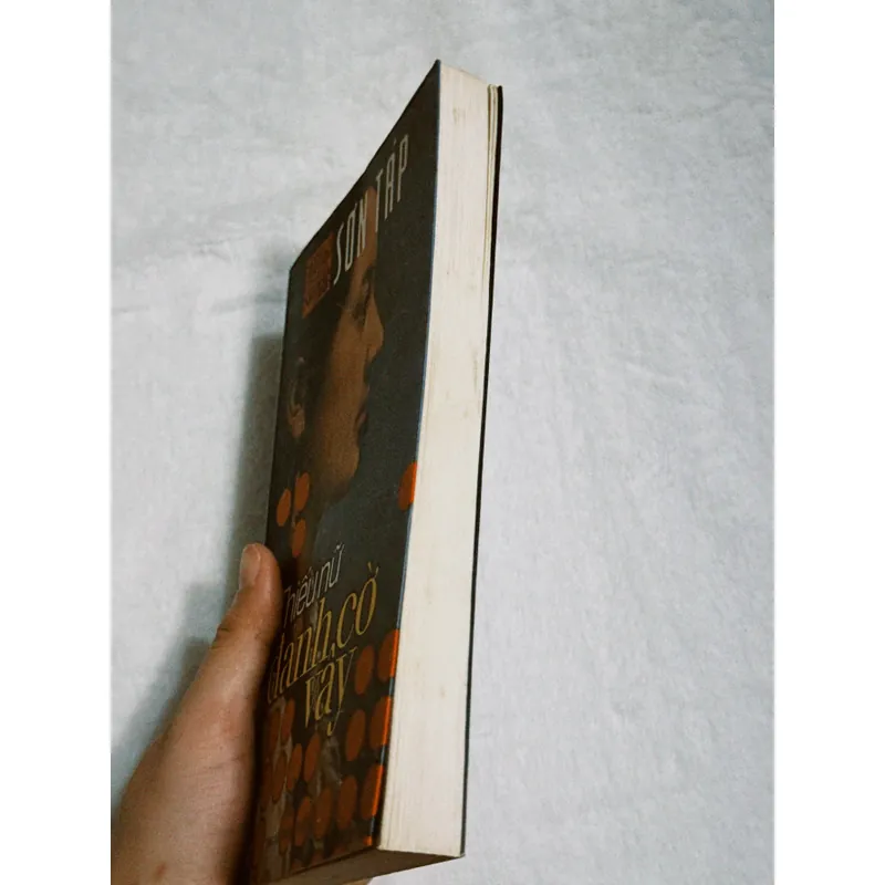 Thiếu nữ đánh cờ vây 701861