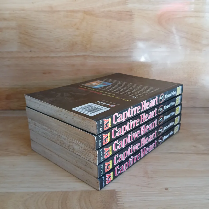 Truyện Tranh Captive Hearts (Bộ 5 Tập/Bản Tiếng Anh) - Matsuri Hino 713249