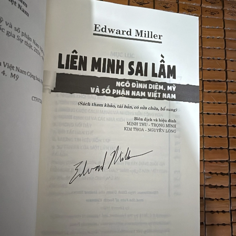 Liên minh sai lầm - Edward Miller 463111