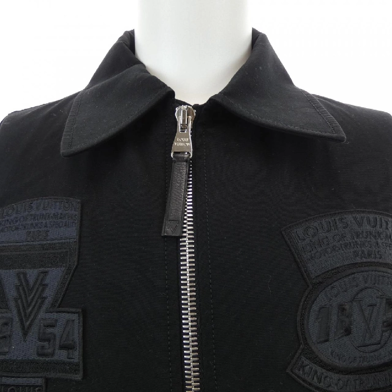 Áo khoác LOUIS VUITTON HBB04WBVQ - Hàng hiệu Authentic 884661