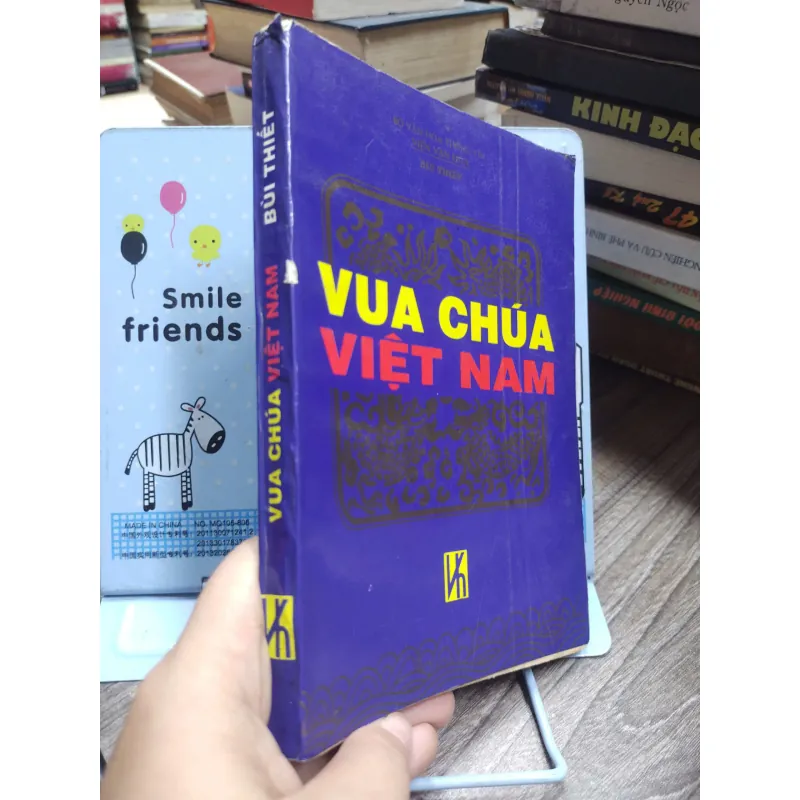 Sách: Vua chúa Việt Nam - Tác giả: Bùi Thiết (A3) 599395
