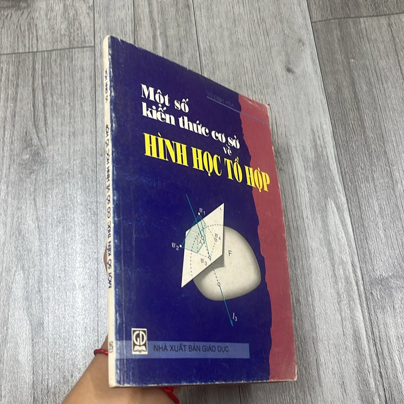Một số kiến thức cơ sở về hình học tổ hợp. 2a4 527860