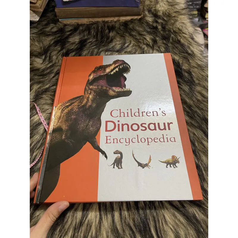 Children's Dinosaur ENcyclopedi 691123