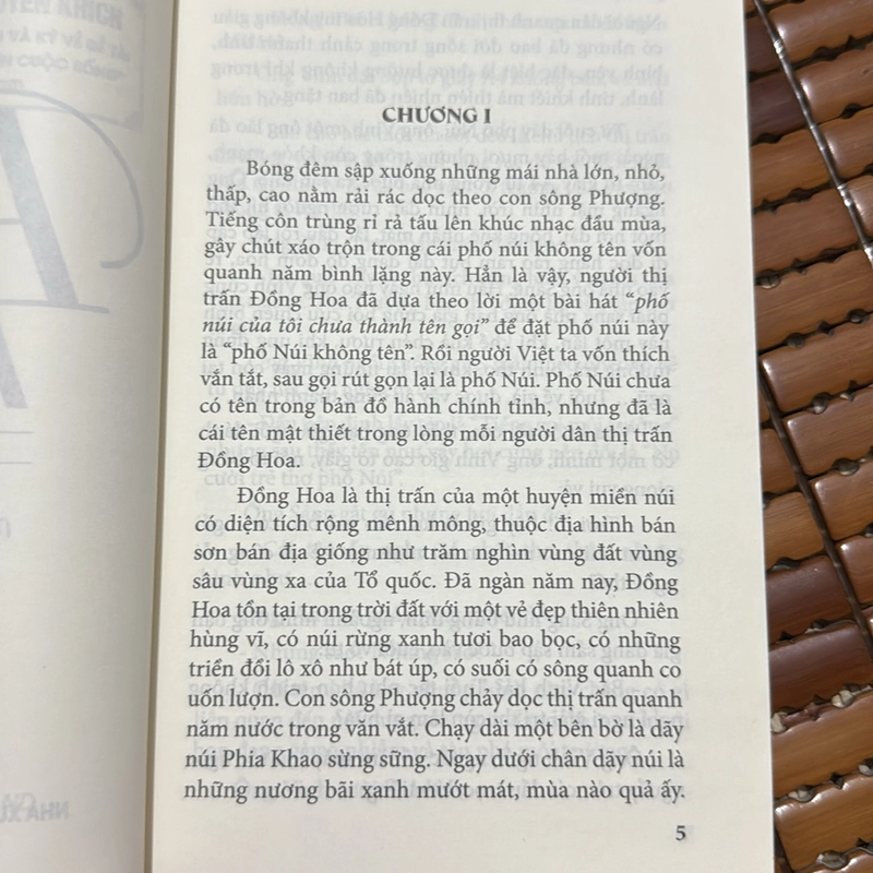 Phố núi - Hồ Thuỷ Giang 527354