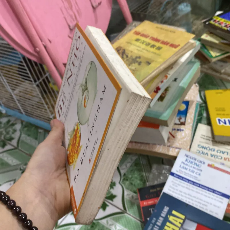 Gã khổng lồ bé nhỏ  800679