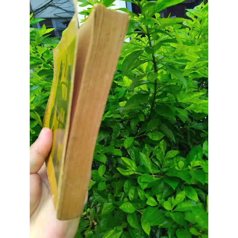 Vật lý tiến hóa luận của Albert Einstein và Leopold Infeld  1001250