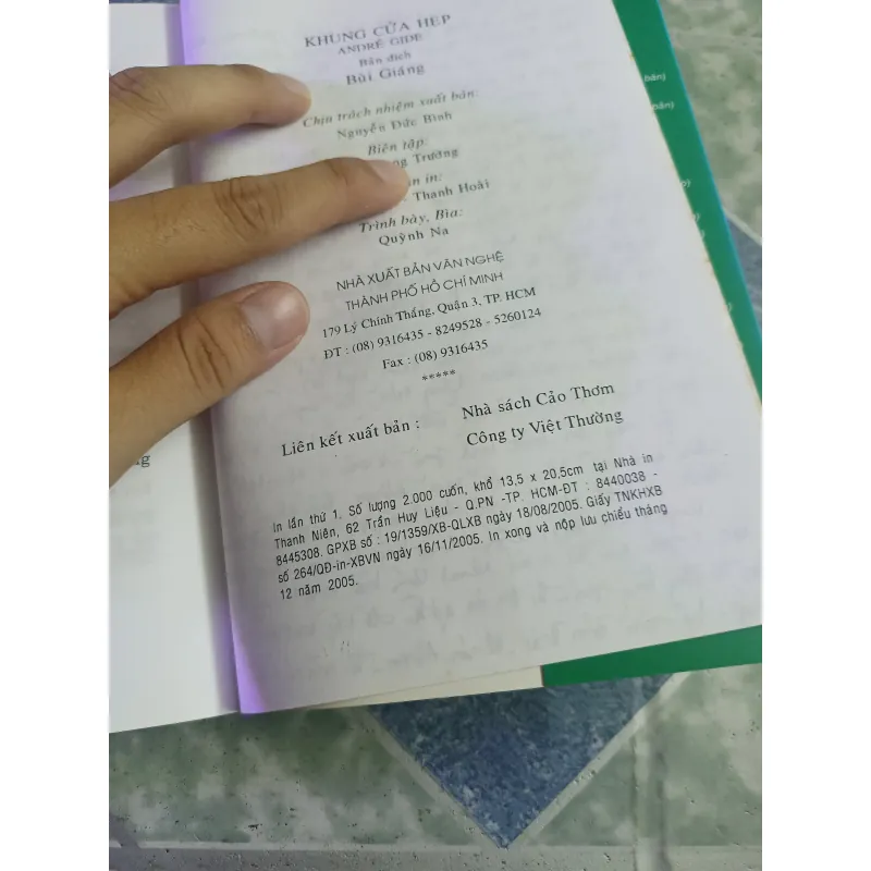 Khung cửa hẹp - Andre Gide 588301