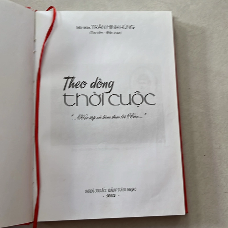 Theo dòng thời cuộc 504361
