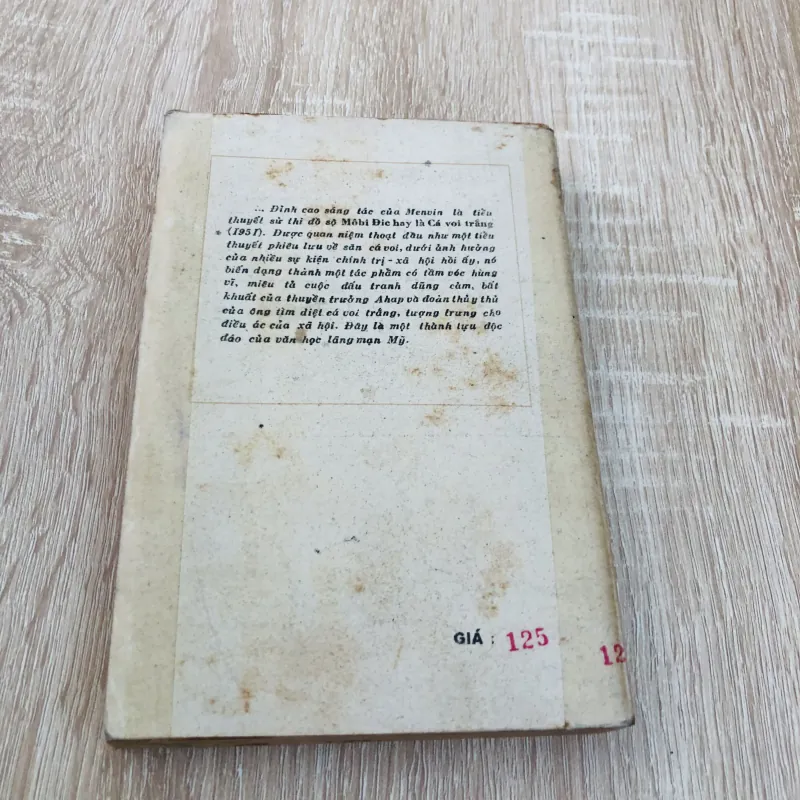 CÁ VOI TRẮNG 1987 960064