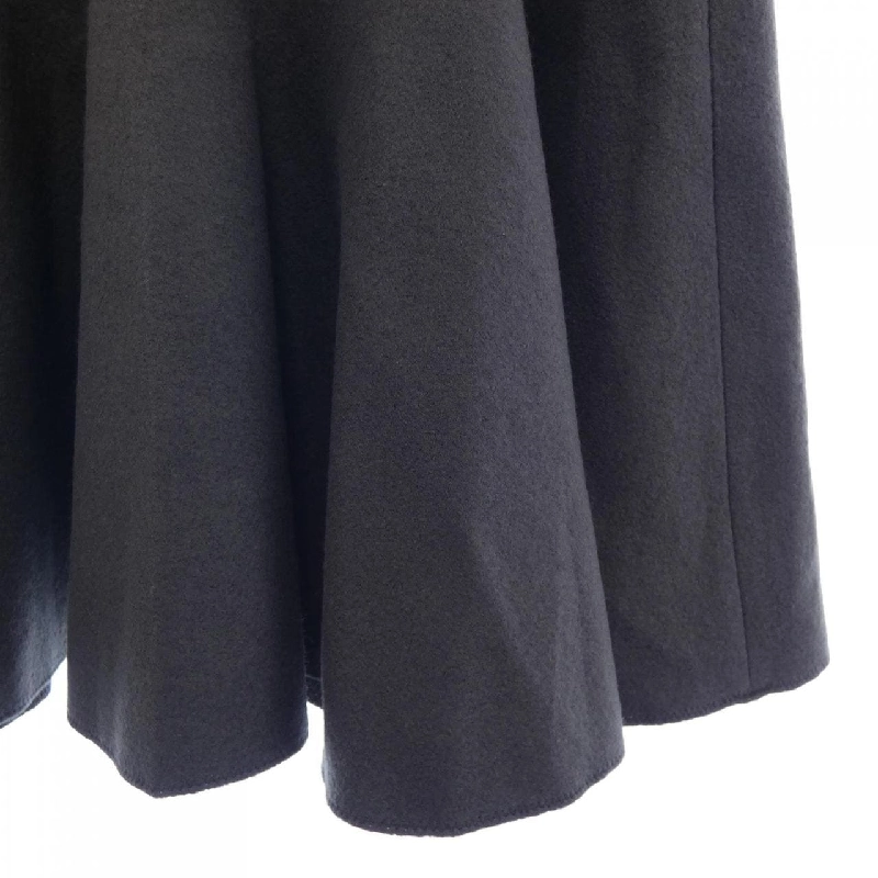 EPOCA Skirt - Hàng hiệu Authentic 810110