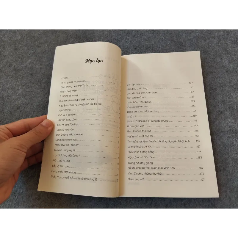 NHỮNG TẢN VĂN SUÝT BỊ BỎ QUÊN CỦA BỌ LẬP 719996