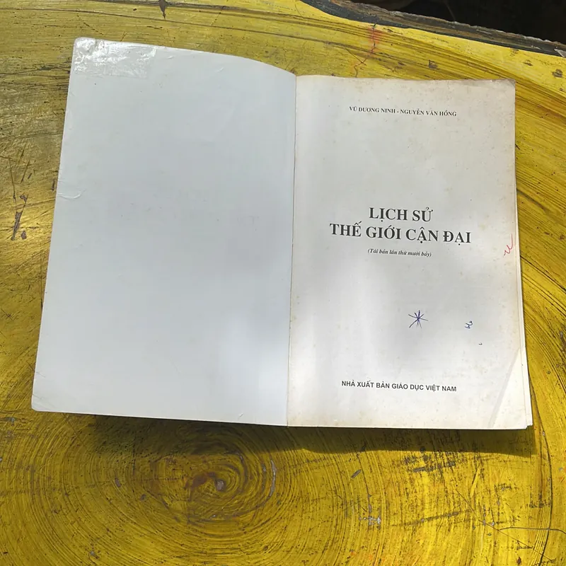 LỊCH SỬ THẾ GIỚI CẬN ĐẠI- VŨ DƯƠNG NINH - NGUYỄN VĂN HỒNG 712079